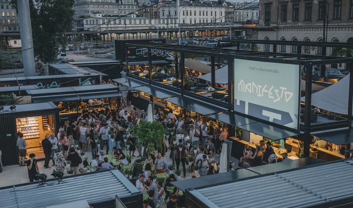 Mercado gastronómico en Praga