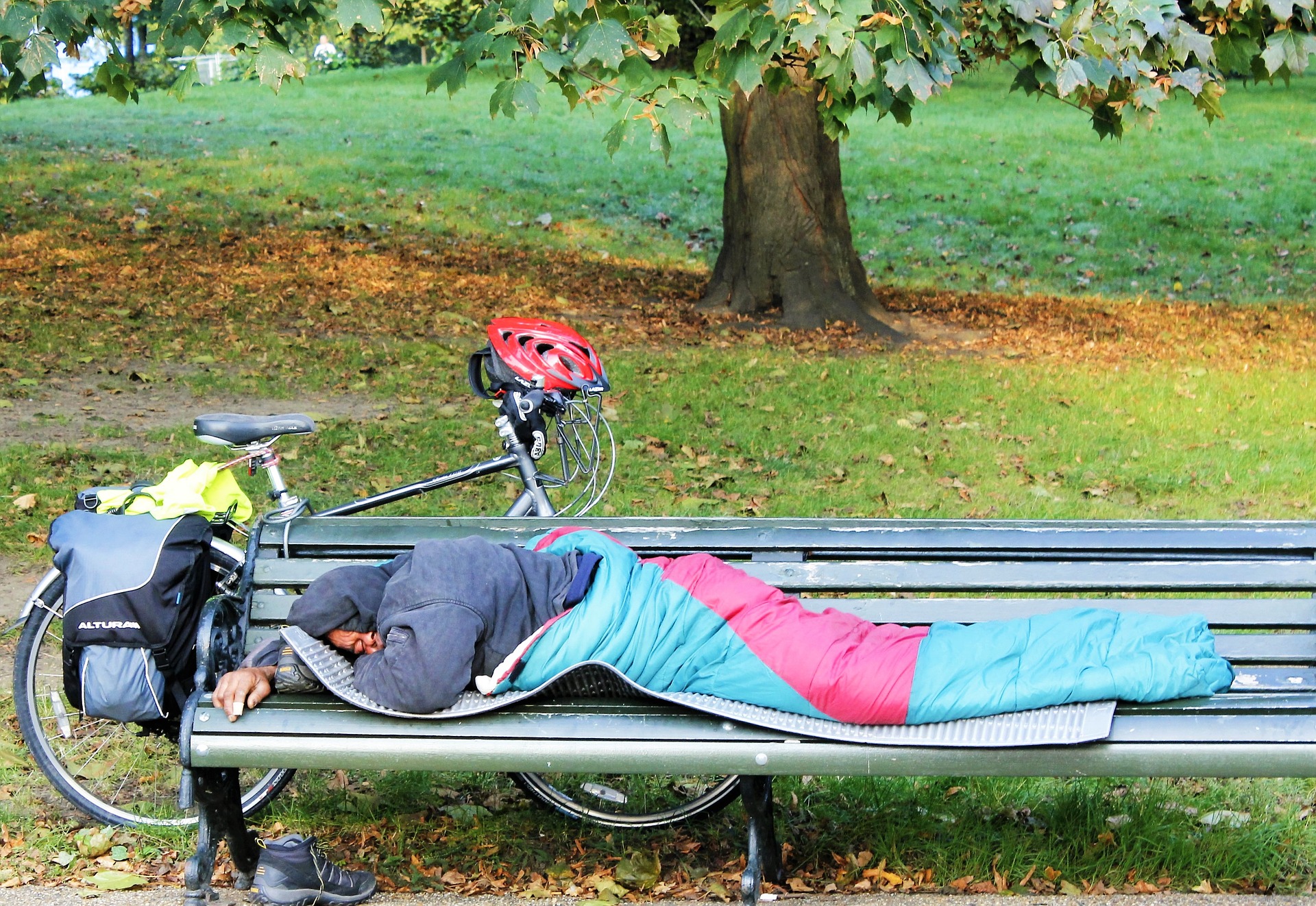 Indigente en el parque